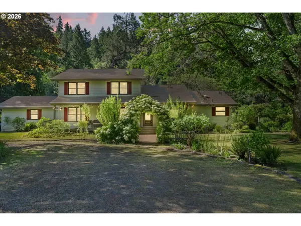 42086 HOLDEN CREEK LN, Springfield, OR 97478