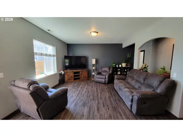 25206 IRENIC AVE, Veneta, OR 97487