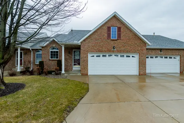 2940 Bentbrooke DR #63, Holland Twp, MI 49424