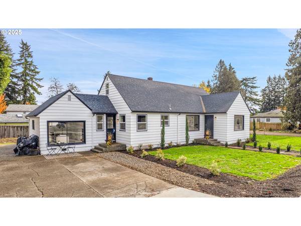 574 S Ivy ST, Canby, OR 97013