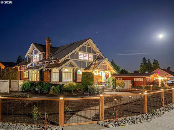 318 S Ivy ST, Canby, OR 97013