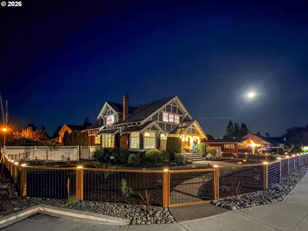 318 S Ivy ST, Canby, OR 97013