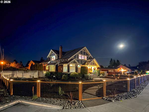 318 S Ivy ST, Canby, OR 97013
