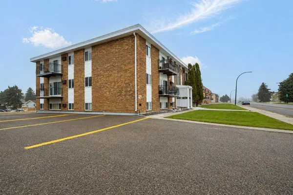 663 12 ST NW #210, Medicine Hat, AB T1A7M1