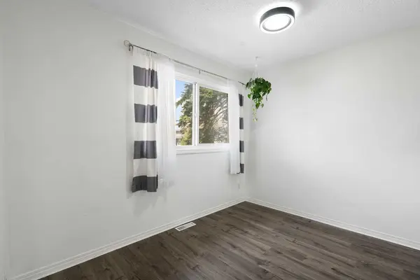 500 Allen ST SE #516, Airdrie, AB T4B 1J5