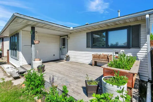 4636 Womacks RD, Blackfalds, AB T0M 0J0