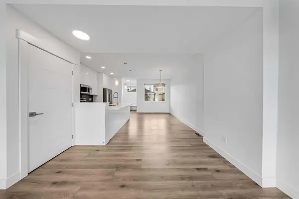 242 Carrington Gate NW, Calgary, AB T3P 1E1