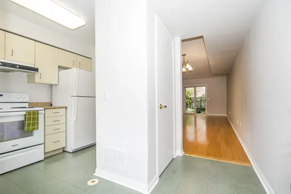 25 Replin RD ## 13, Toronto C04, ON M6A 2M8