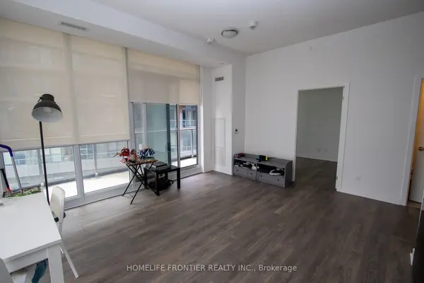 38 Forest Manor RD #315, Toronto C15, ON M2J 1M1