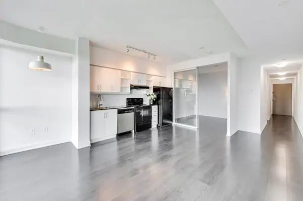 160 Vanderhoof AVE #1718, Toronto C11, ON M4G 0B7
