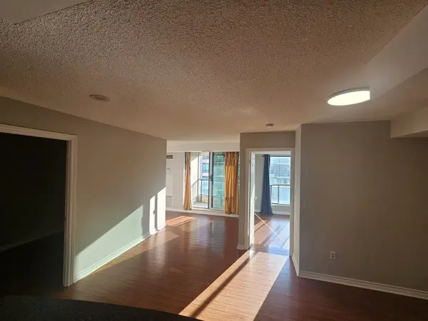 7 Lorraine DR #2109, Toronto C07, ON M2N 7H2