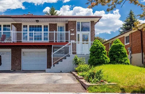 Main 983 Old Cummer AVE, Toronto C15, ON M2H 1W5