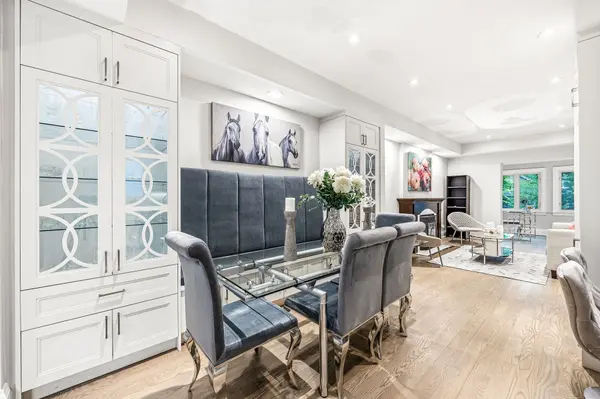 232 Belsize DR, Toronto C10, ON M4S 1M4