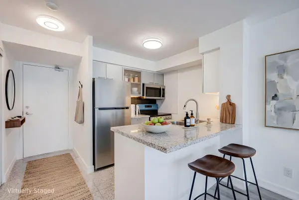 18 Harrison Garden #1002, Toronto C14, ON M2N 7J7