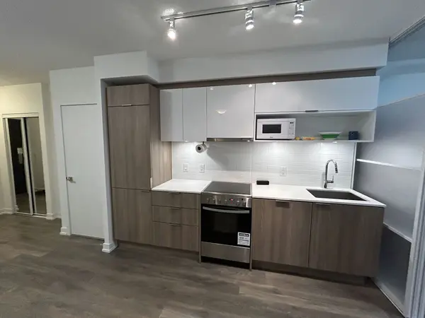159 Wellesley ST E #303, Toronto C08, ON M4Y 0H5