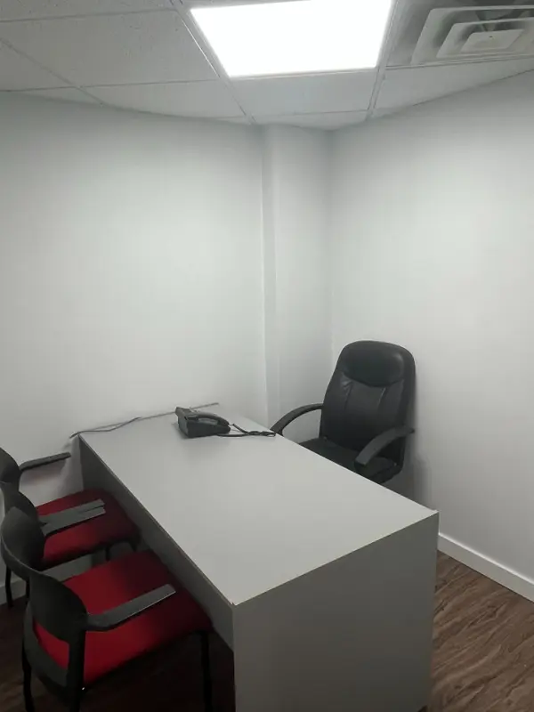 823 College ST #Office No. 7, Toronto C01, ON M6G 1C9