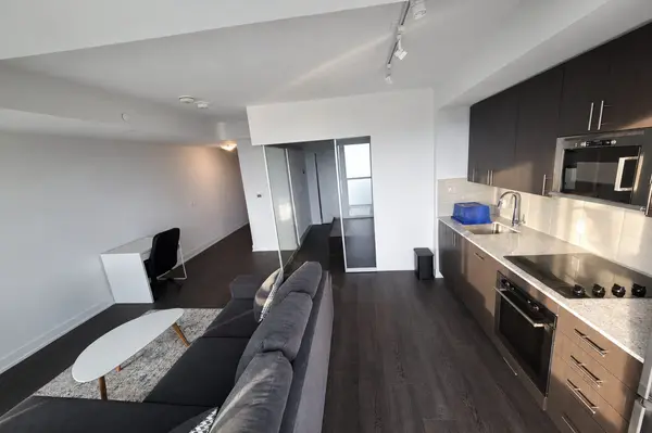 2550 Simcoe ST N #2402, Oshawa, ON L1L 0R5