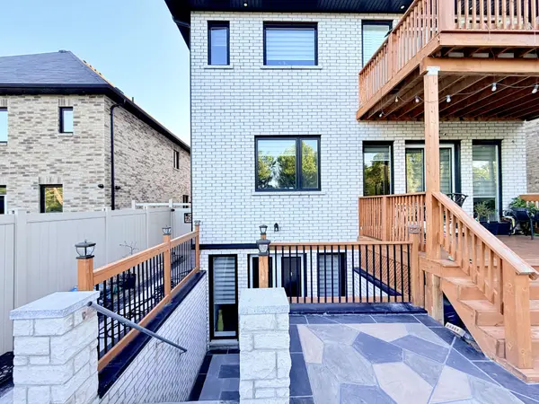 1606 Sandhurst CRES #Lower, Pickering, ON L1V 6W2