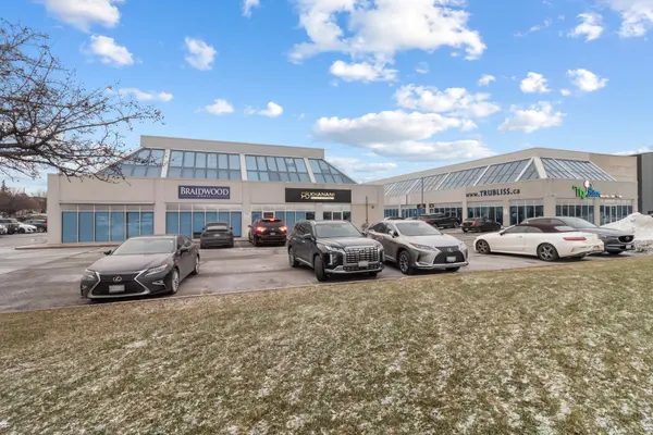 27 Roytec RD #1Cd, Vaughan, ON L4L 8E3