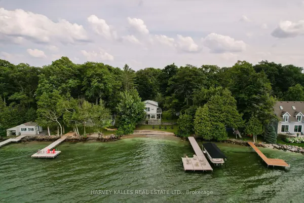 22 Gooch Park DR, Innisfil, ON L9S 2S6