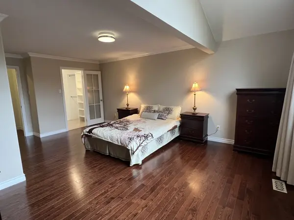 28 Parkinson RD E, Markham, ON L3P 4G5