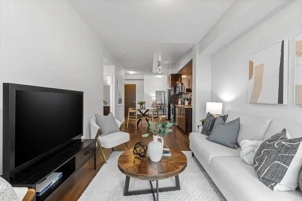 7171 Yonge ST #709, Markham, ON L3T 0C5