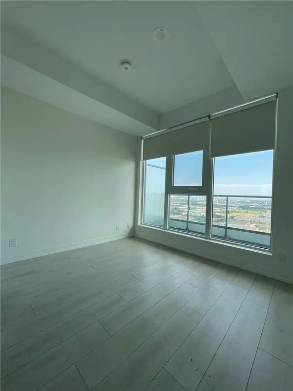 5 Buttermill AVE #3205, Vaughan, ON L4K 0J5
