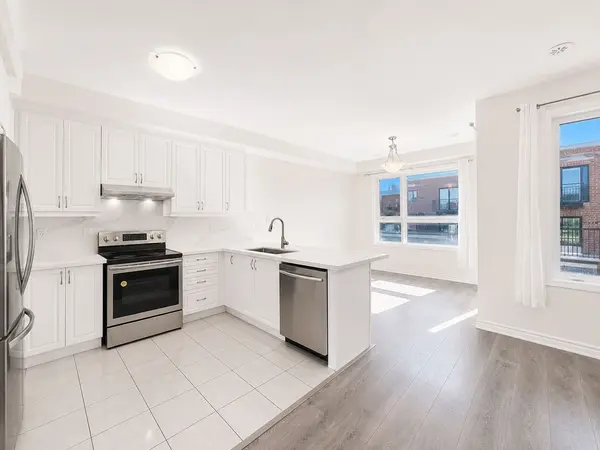 19 Edward Lennox ST, Markham, ON L6B 1M9