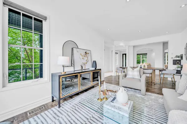 81 Bulmer CRES, Newmarket, ON L3X 3K1