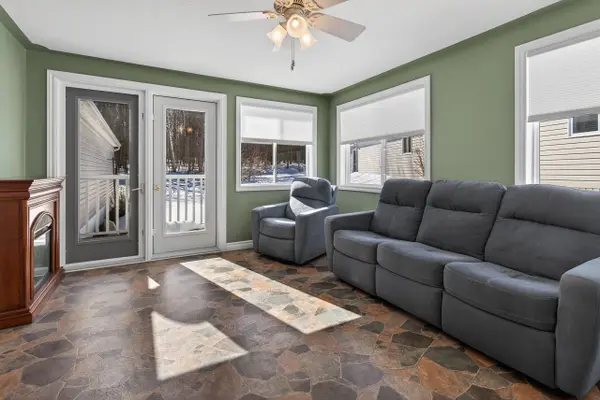5411 Elliott Side Road #43 Highland Ave, Tay, ON L4R 4K3