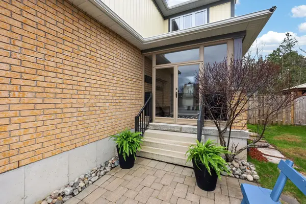 54 Williams ST, Collingwood, ON L9Y 0C4