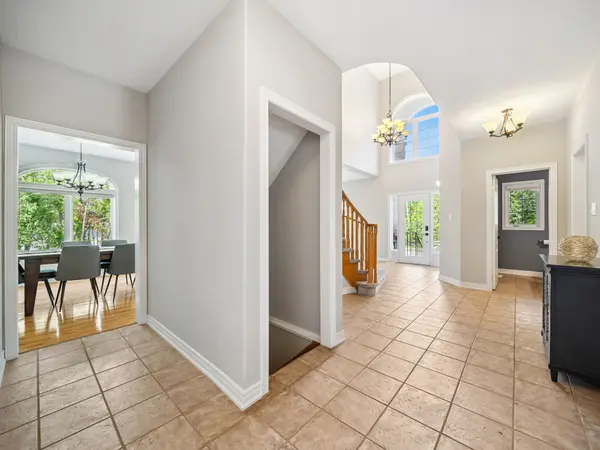 2036 Birkshire Woods LN, Severn, ON L3V 6H2