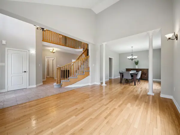 2036 Birkshire Woods LN, Severn, ON L3V 6H2