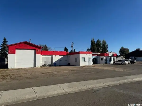 2112 100th STREET, North Battleford, SK S9A 3X5
