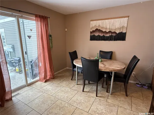 1795 Clark AVENUE #4, Weyburn, SK S4H 3L3