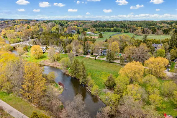 13 Old Pavilion RD, Caledon, ON L7C 3J8