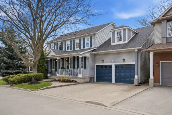 2112 Novis WAY, Burlington, ON L7L 6M7