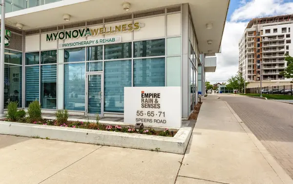 55 Speers RD #1605, Oakville, ON L6K 0H9