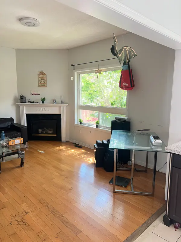 10 MILKWEED CRES, Brampton, ON L7A 1T8