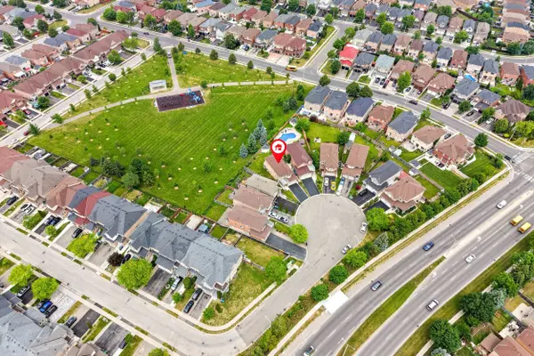 12 Stirrup CT, Brampton, ON L6X 4Y1