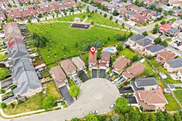 12 Stirrup CT, Brampton, ON L6X 4Y1