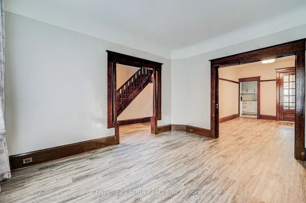 397 Parkside DR, Toronto W01, ON M6R 2Z7