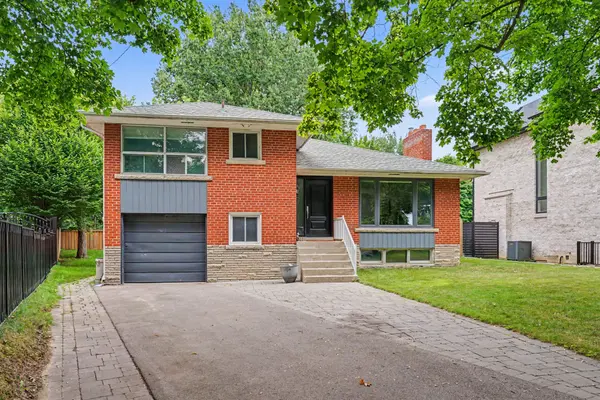 14 Mossford CT, Toronto W08, ON M9B 5T4