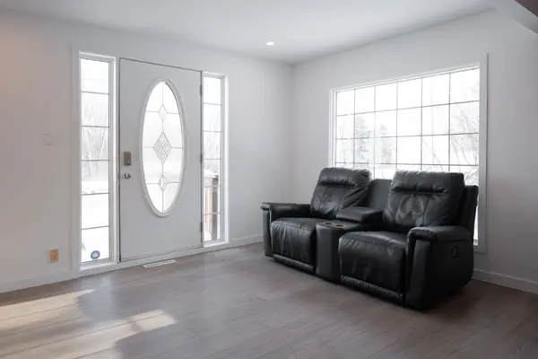 1886 Dalkeith RD, North Glengarry, ON K0B 1E0