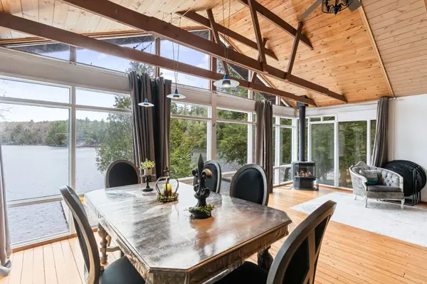 375 Harp Lake RD, Huntsville, ON P1H 2J6
