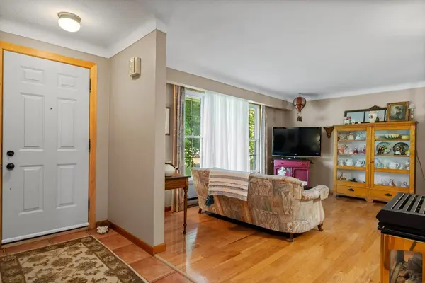 63 River RD, Greater Napanee, ON K7R 3H3