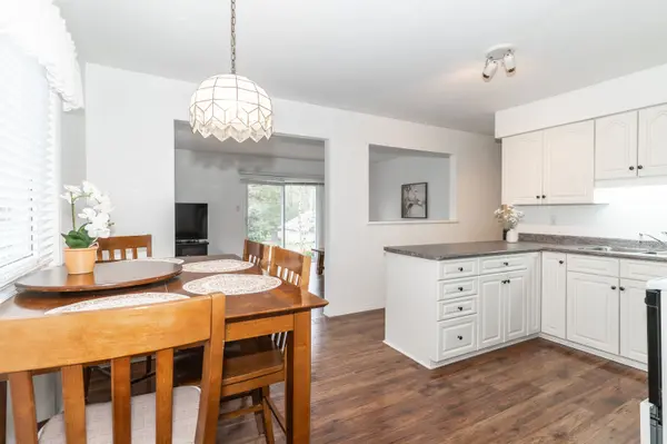 64 Spruce DR, Huntsville, ON P0B 1L0