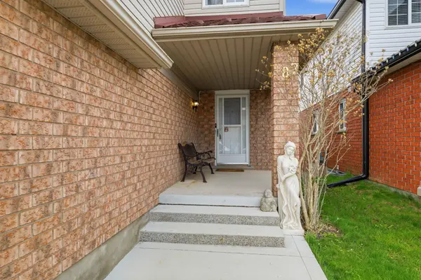 187 Hollyridge CRES, Kitchener, ON N2N 3N4