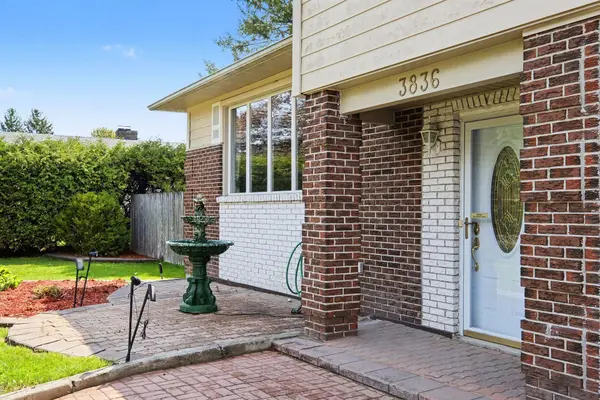 3836 Leitrim RD, Leitrim, ON K1G 3N4