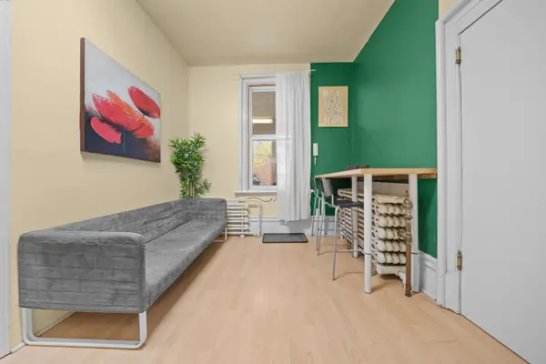 155 Stewart ST #5, Lower Town - Sandy Hill, ON K1N 6J8